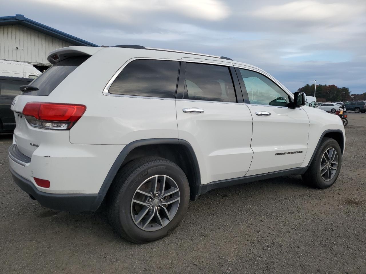 2017 JEEP GRAND CHEROKEE — фото 3