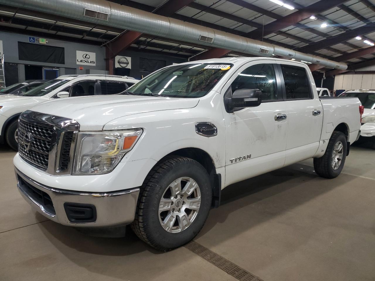 2017 NISSAN TITAN — фото 1