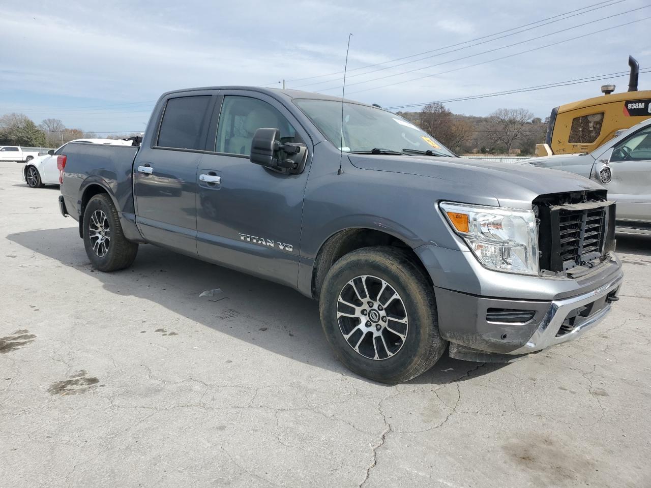 2020 NISSAN TITAN — фото 4