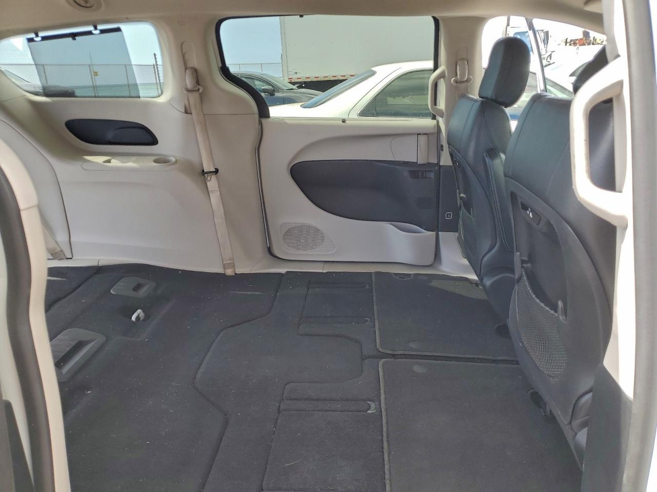 CHRYSLER PACIFICA