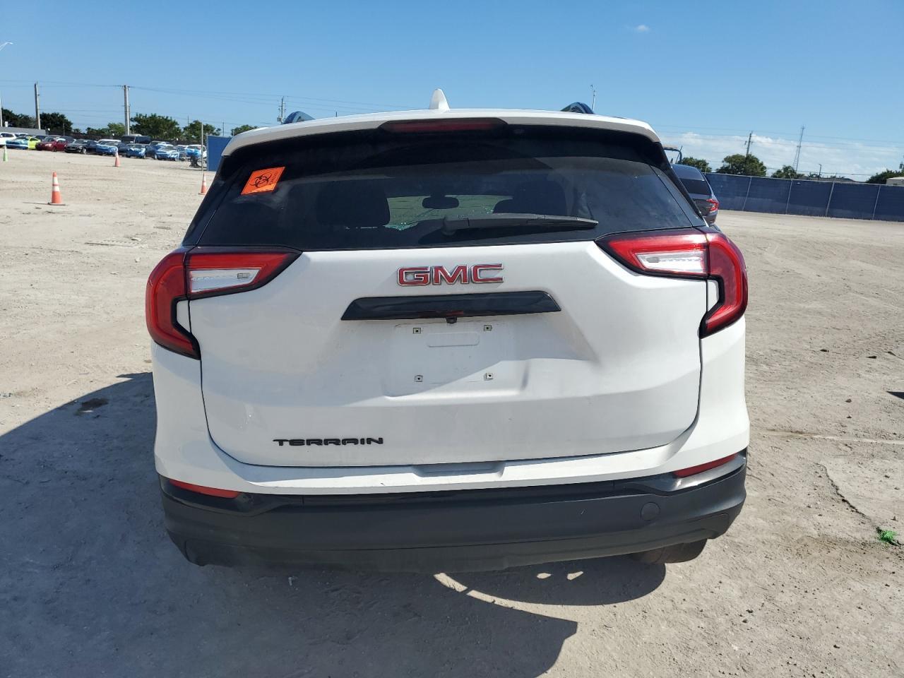 2022 GMC TERRAIN — фото 6