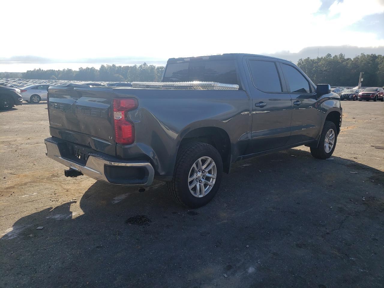 CHEVROLET SILVERADO