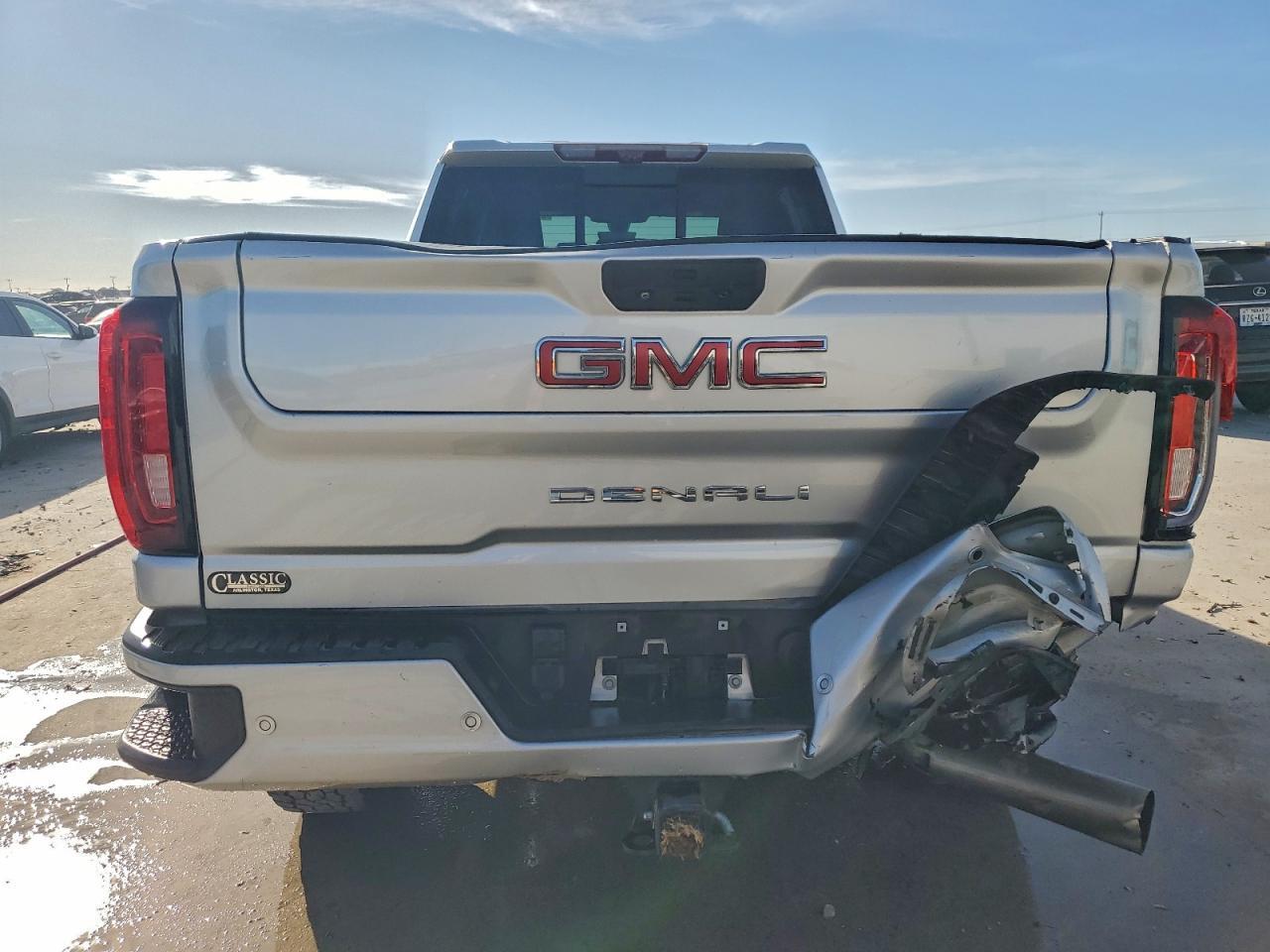 GMC SIERRA