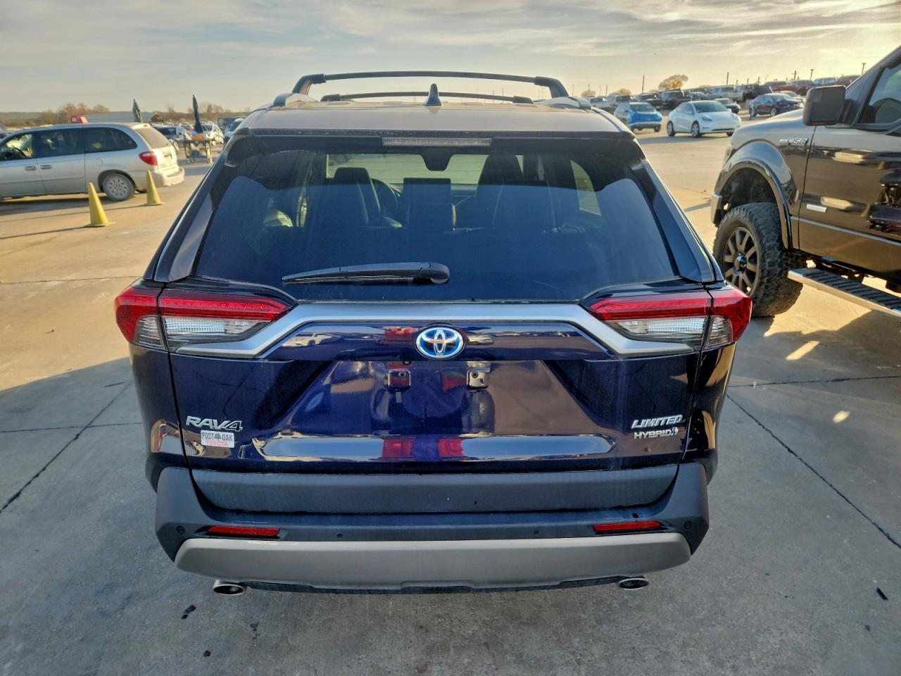 2023 TOYOTA RAV4 HYBRID — фото 6