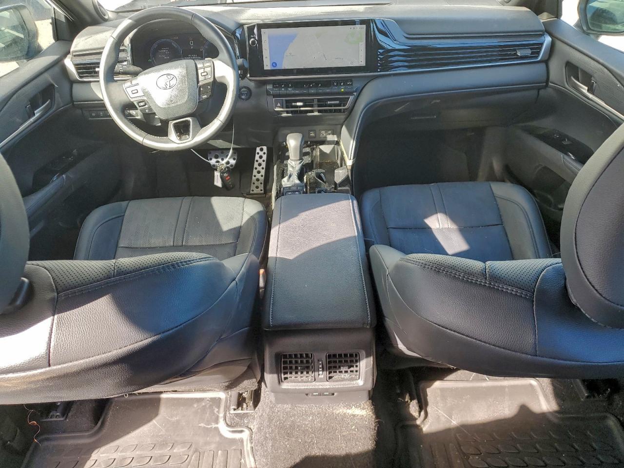 2025 TOYOTA CAMRY HYBRID — фото 8