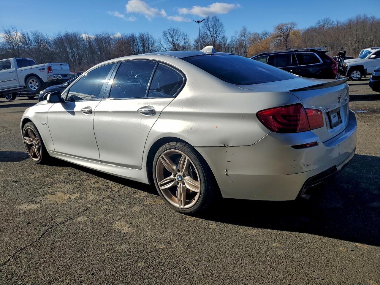 2013 BMW 5 SERIES — фото 2