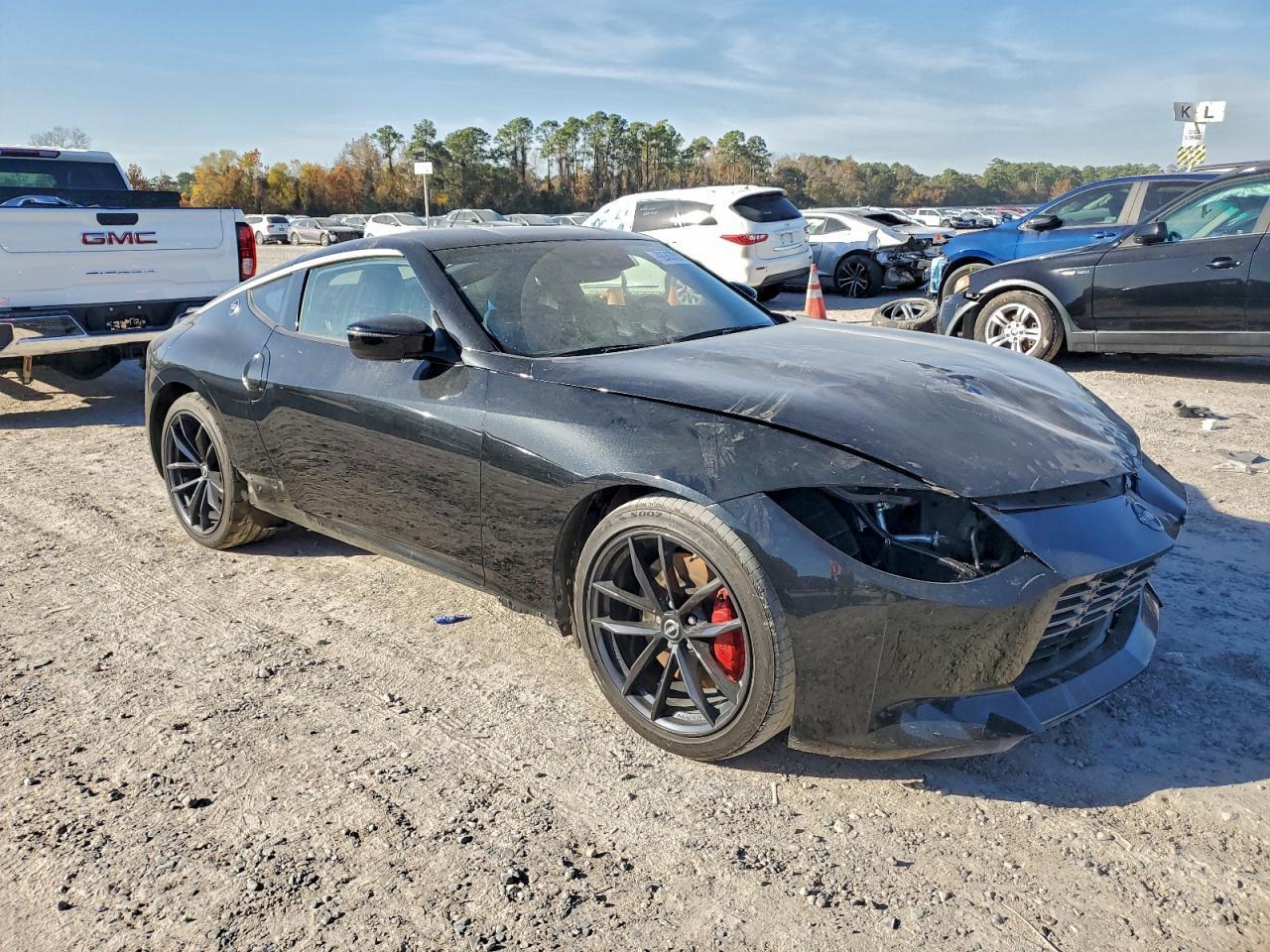NISSAN Z