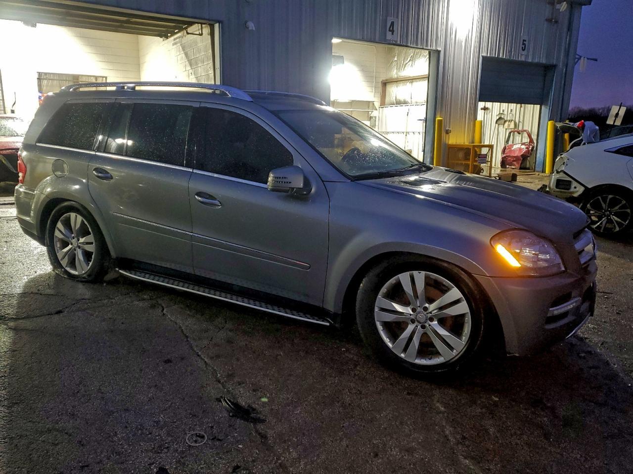 MERCEDES-BENZ GL-CLASS