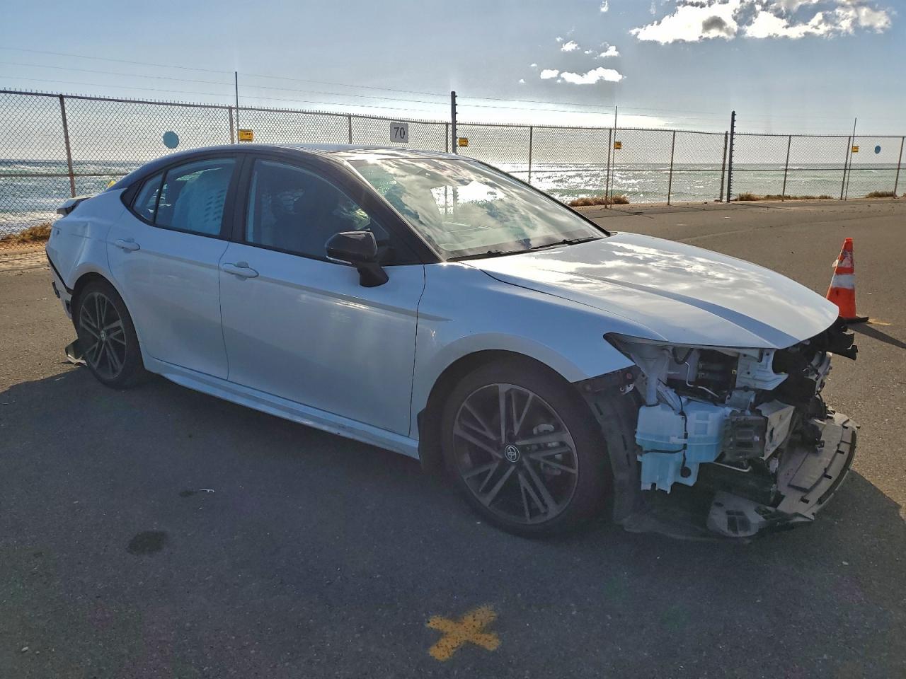 2025 TOYOTA CAMRY HYBRID — фото 4