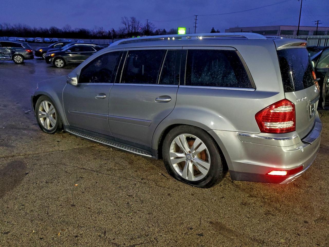 MERCEDES-BENZ GL-CLASS