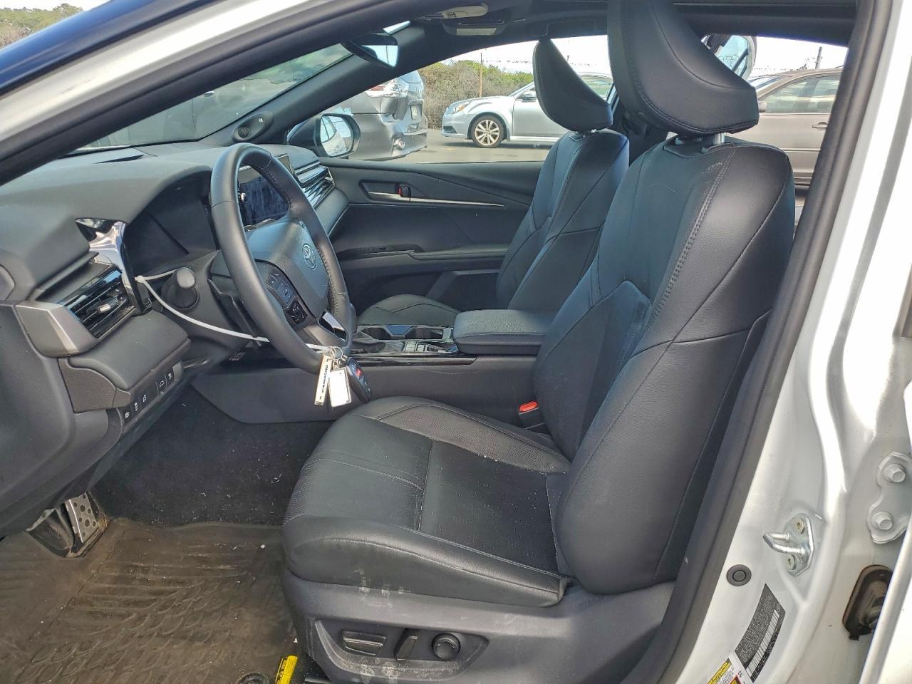2025 TOYOTA CAMRY HYBRID — фото 7