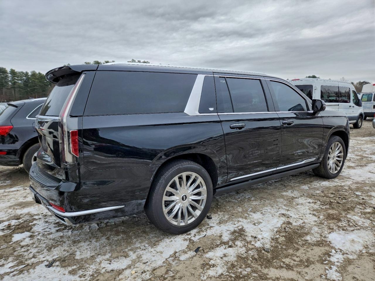 2021 CADILLAC ESCALADE — фото 3