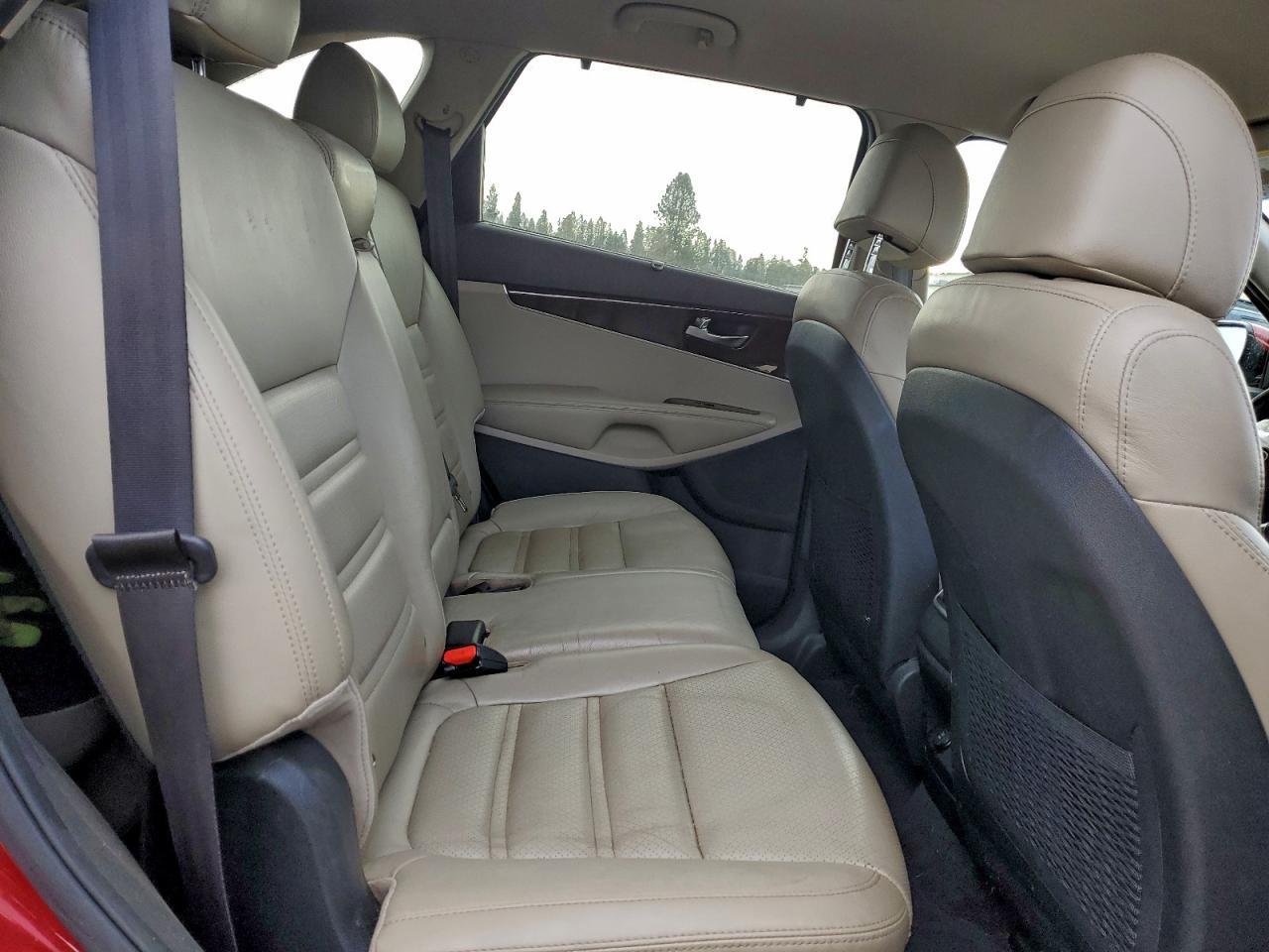KIA SORENTO