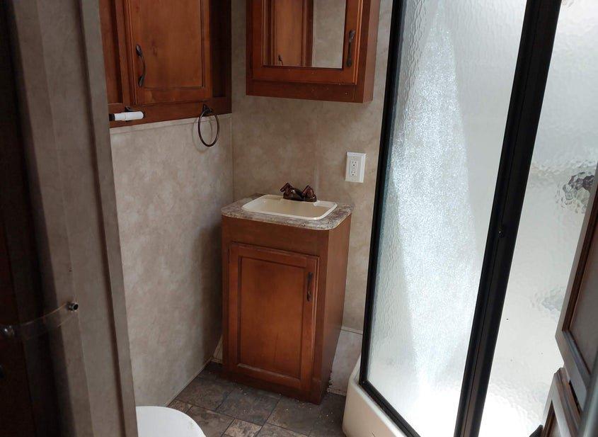 Coachmen By Forest R Catalina Series M-27