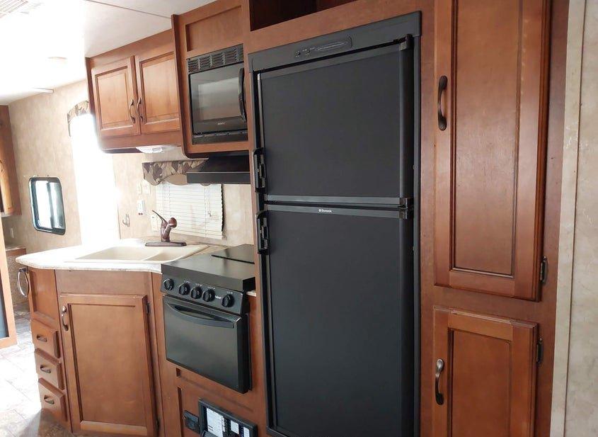 Coachmen By Forest R Catalina Series M-27