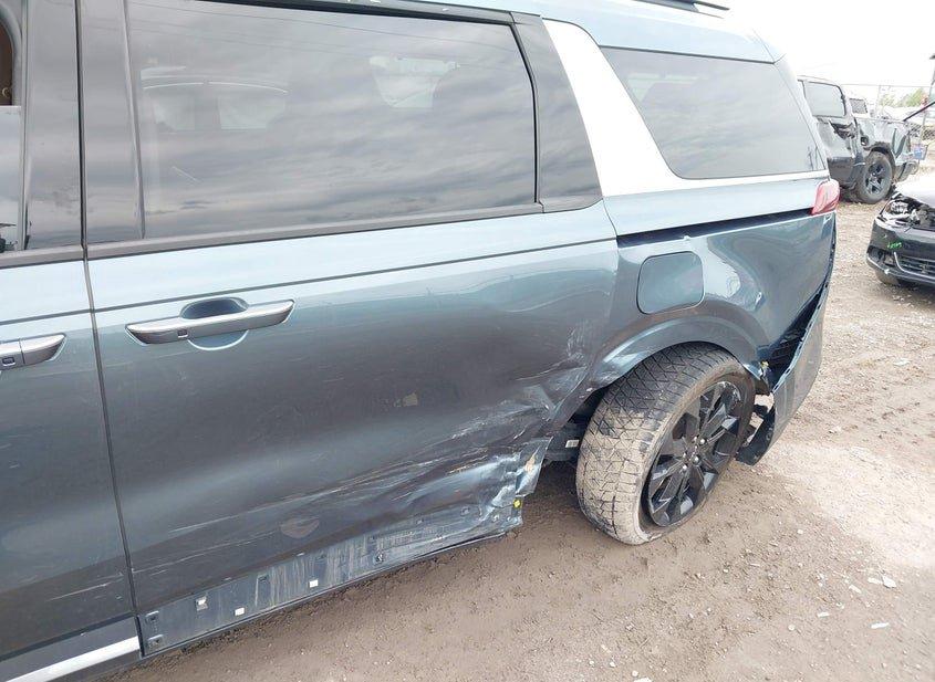 Kia Carnival Mpv