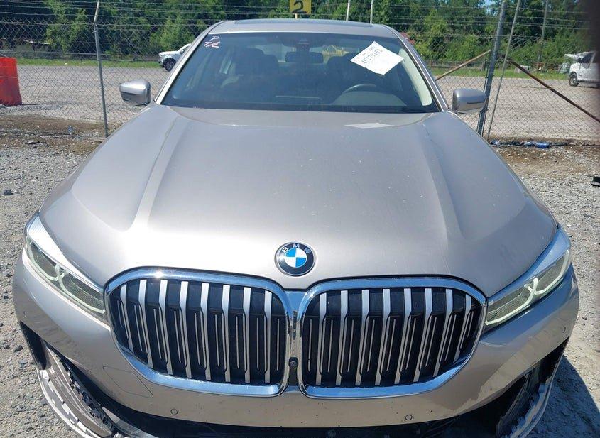 BMW 740I