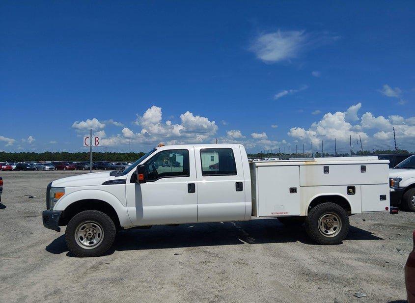 Ford F-350 Chassis