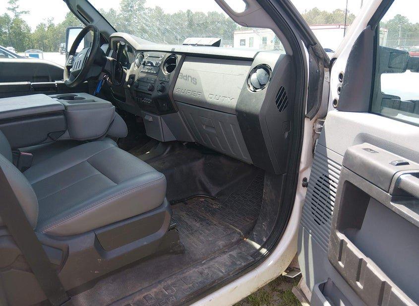 Ford F-350 Chassis