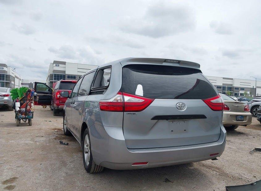 Toyota Sienna