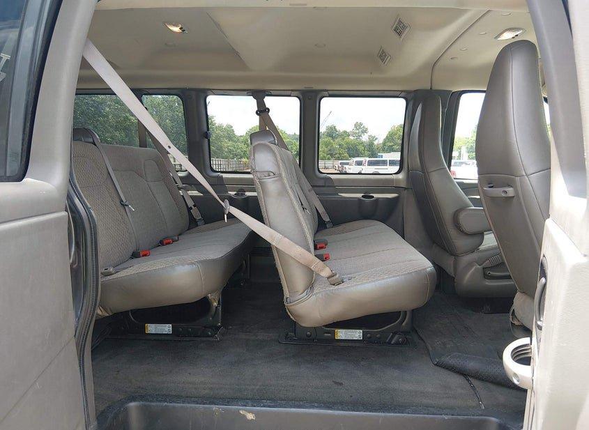 Chevrolet Express 3500
