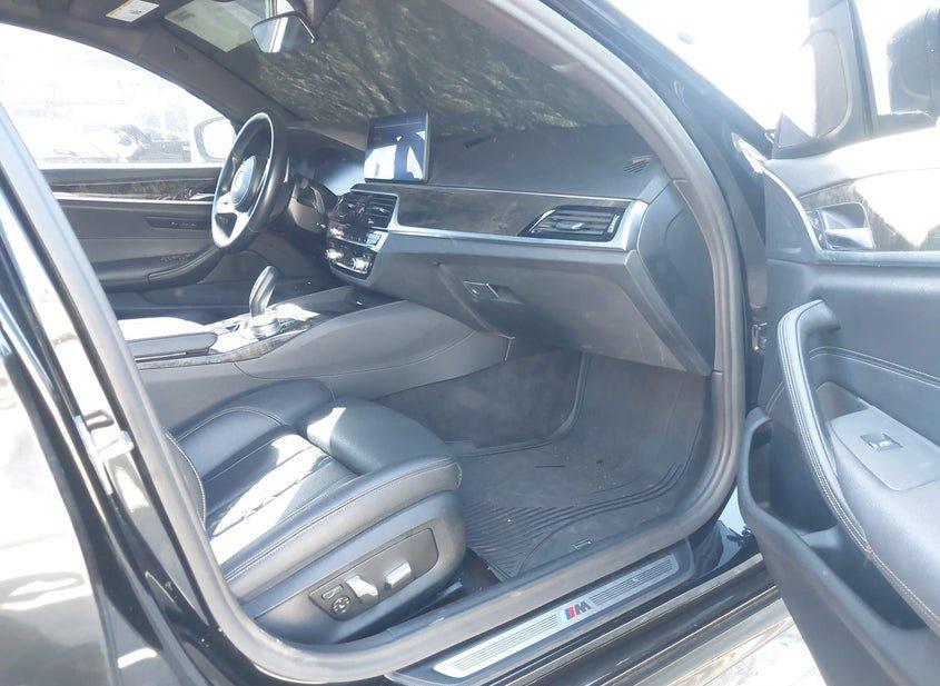 BMW 530E
