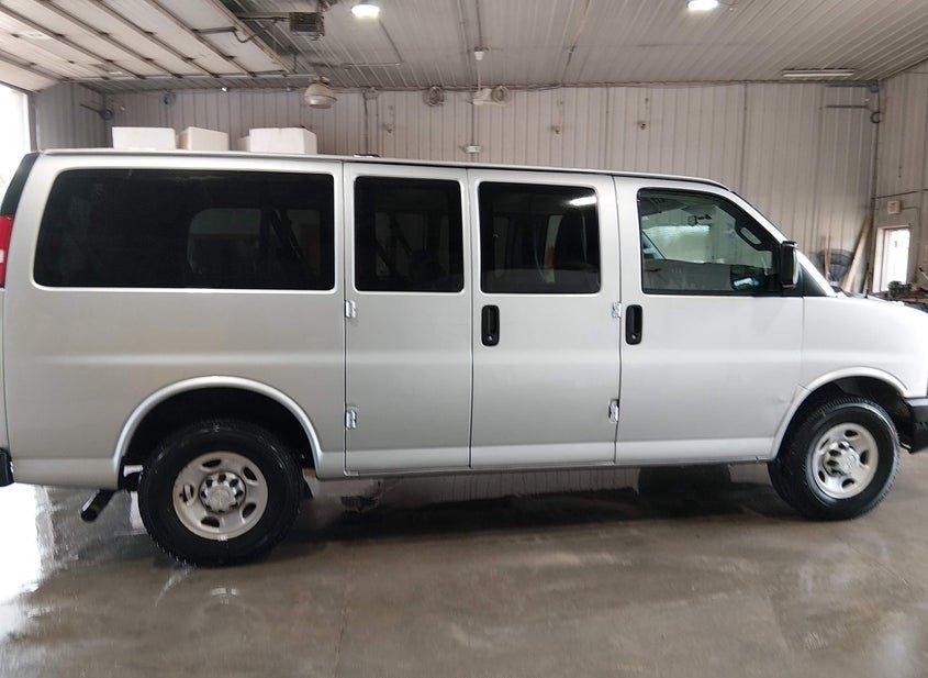 Chevrolet Express 2500