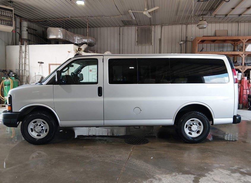 Chevrolet Express 2500