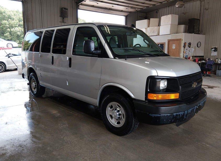 Chevrolet Express 2500
