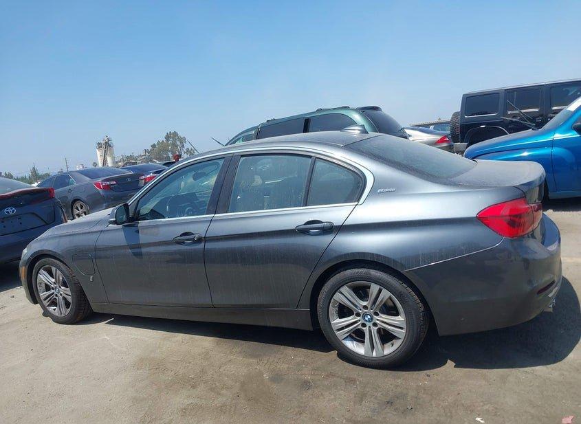 BMW 330E
