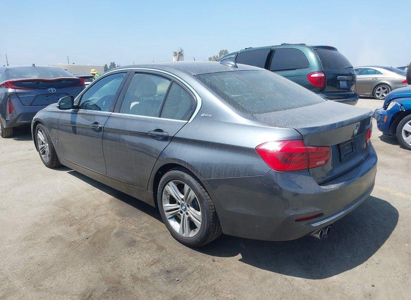 BMW 330E