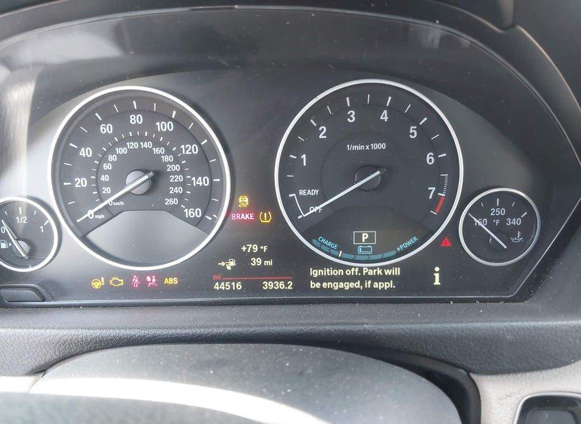 BMW 330E