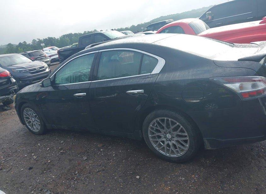 Nissan Maxima