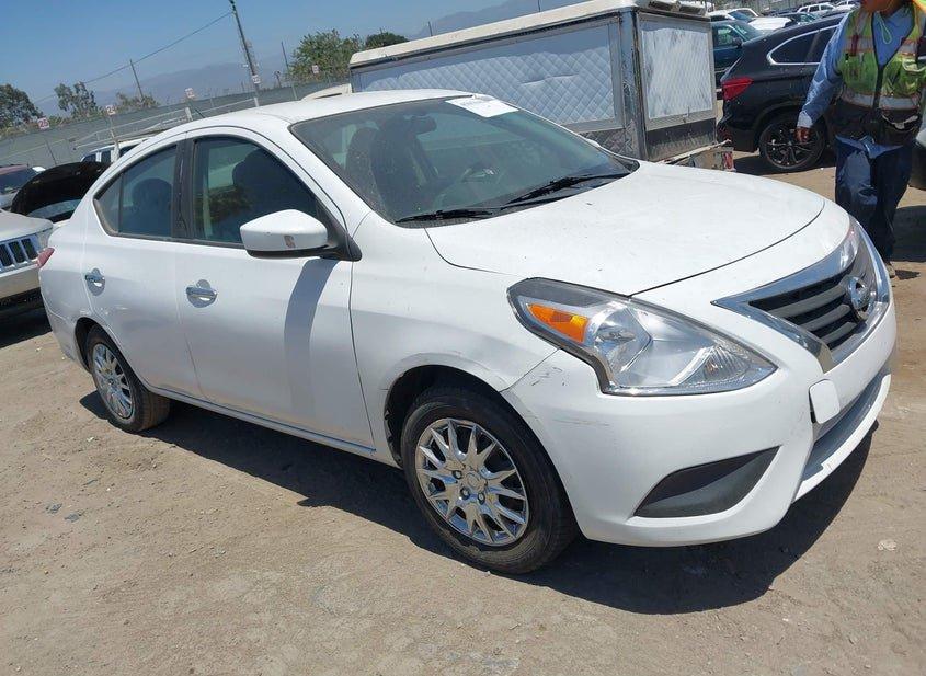 Nissan Versa