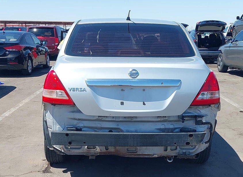 Nissan Versa