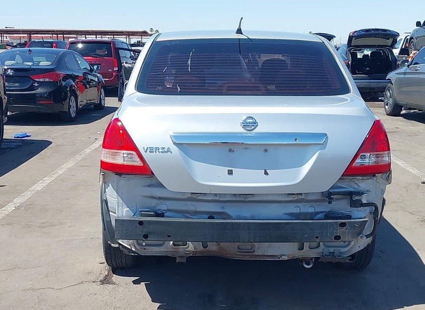 Nissan Versa
