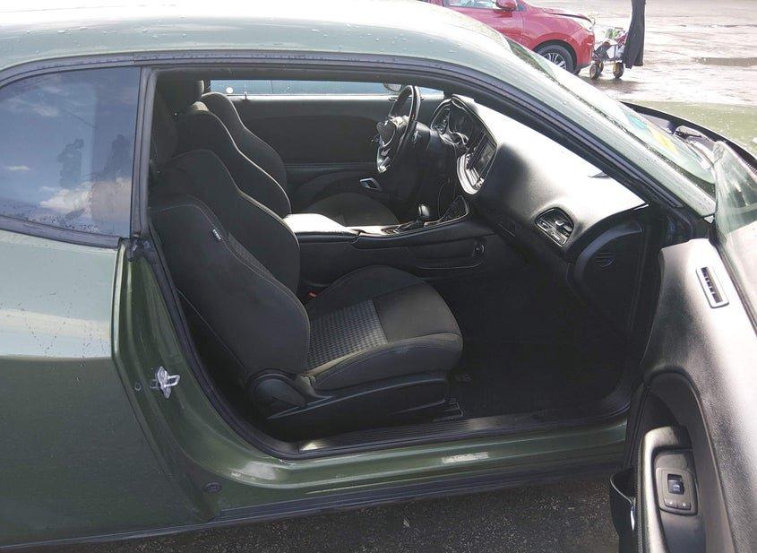 Dodge Challenger