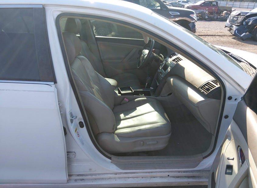 Toyota Camry Hybrid