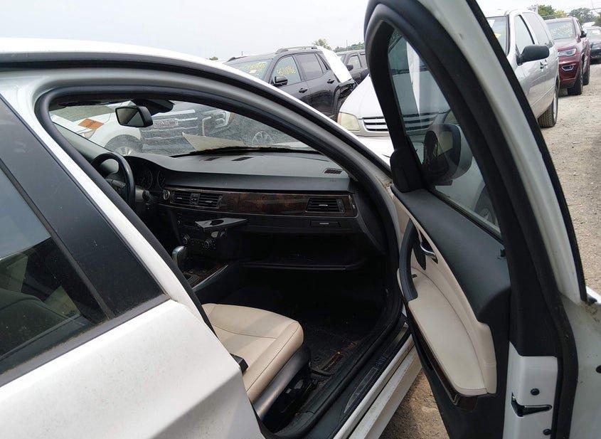 BMW 328I