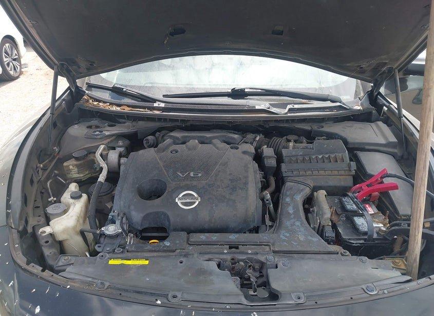 Nissan Maxima
