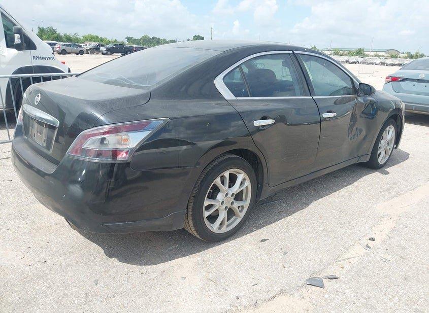 Nissan Maxima