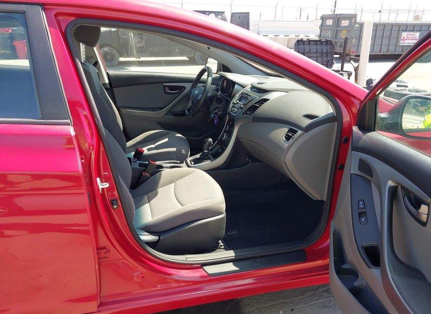 Hyundai Elantra