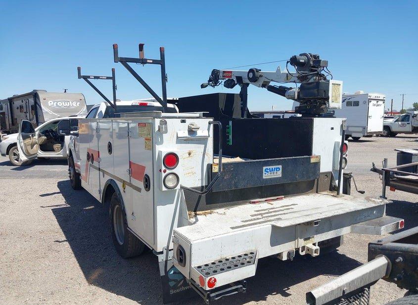Ford F-350 Chassis