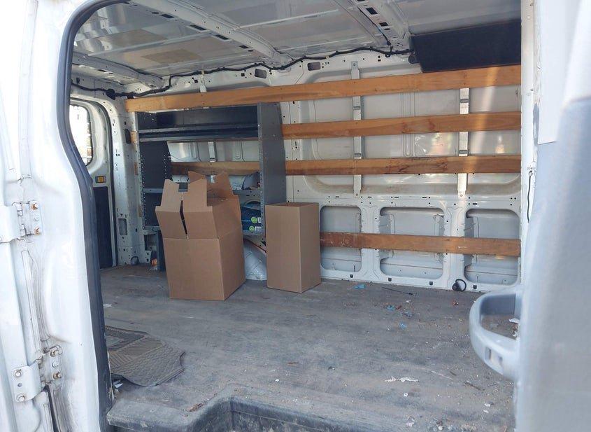 Ford Transit-250