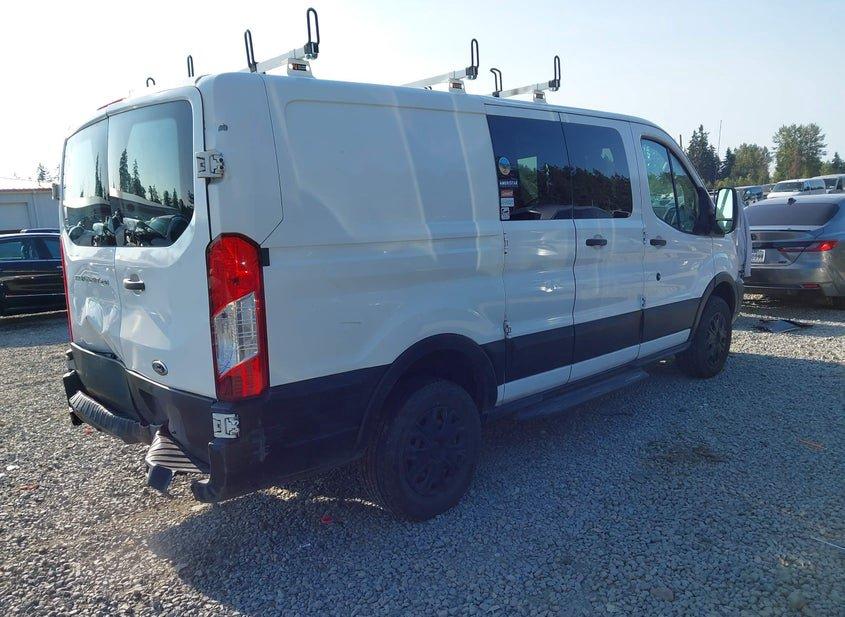 Ford Transit-250