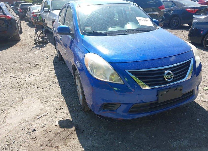 Nissan Versa