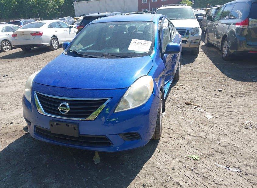 Nissan Versa