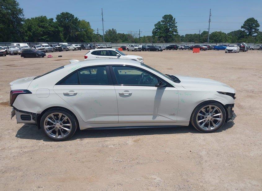 Cadillac Ct4-V