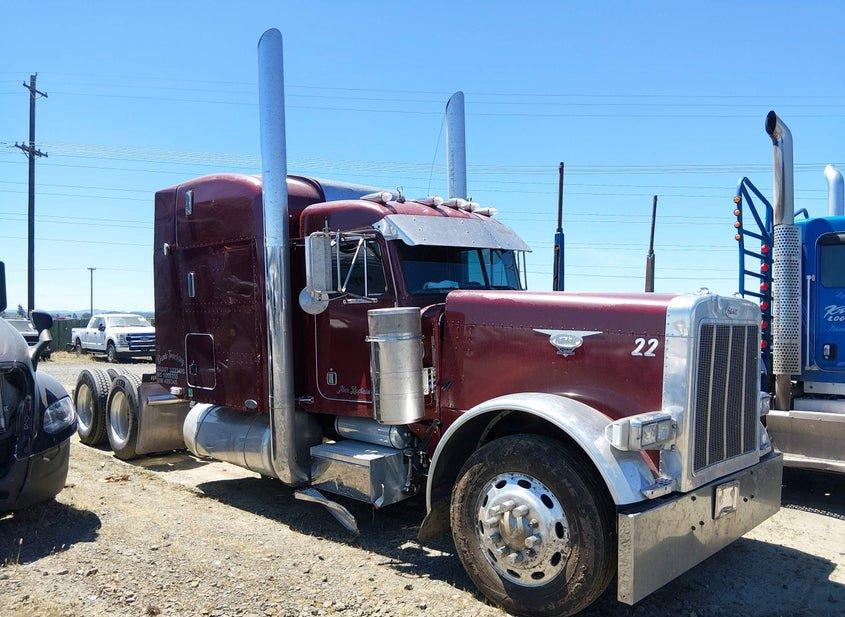 Peterbilt 379