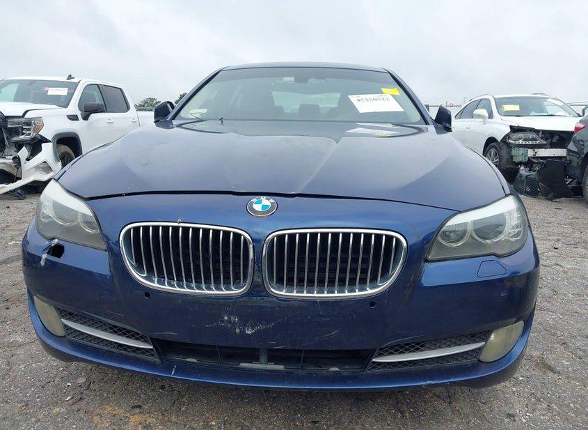 BMW 528I